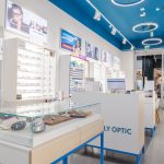 Wnętrze salonu optycznego Family Optic w M1 Czeladź