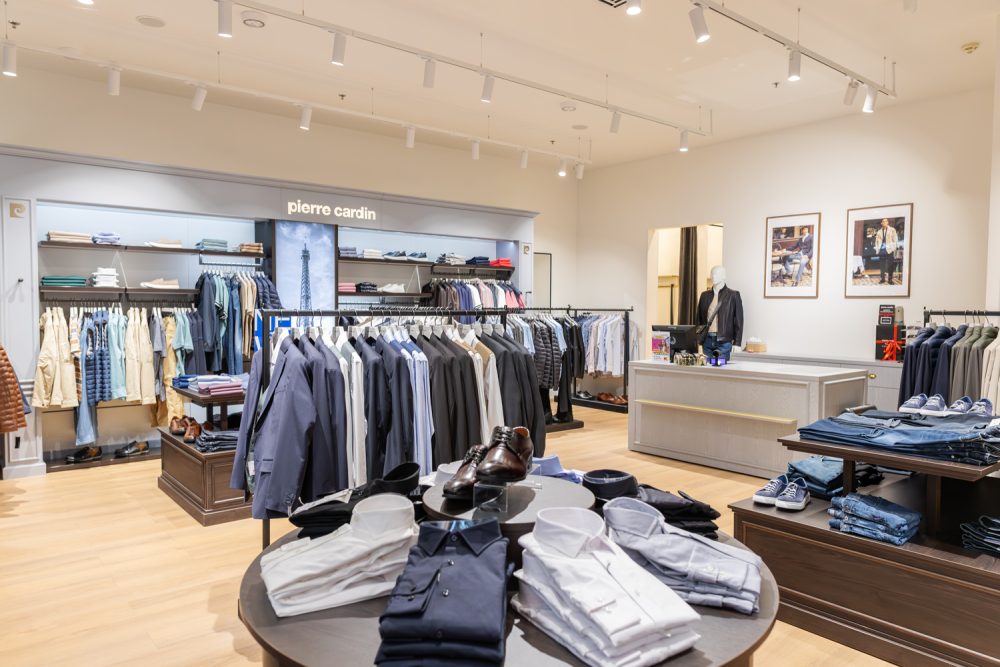 Asortyment salonu mody męskiej Pierre Cardin w M1 Czeladź