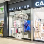 Witryna salonu mody męskiej Wólczanka w M1 Czeladź